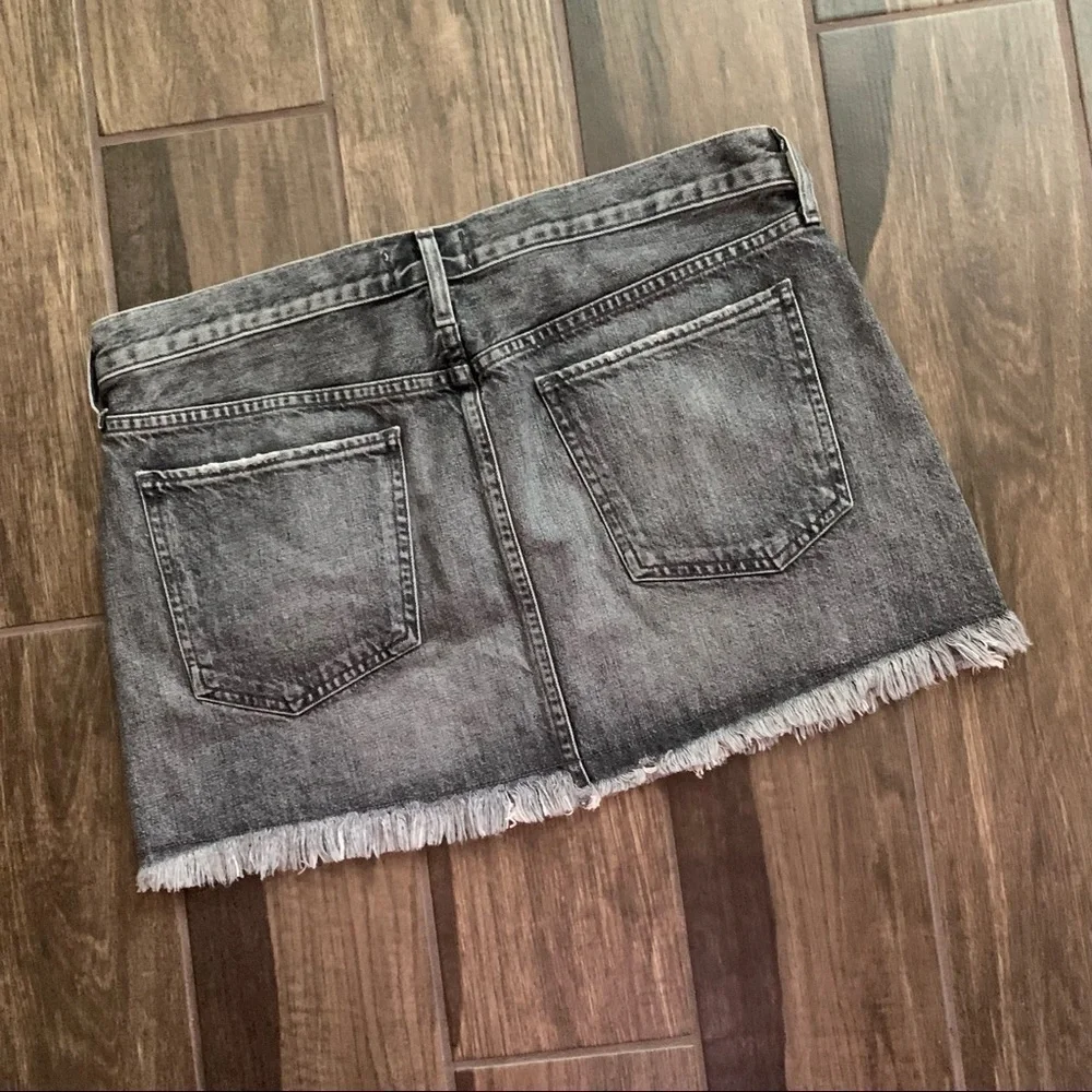 AGOLDE Jeanette Mini Skirt East Village Raw Hem Gray Sz 31